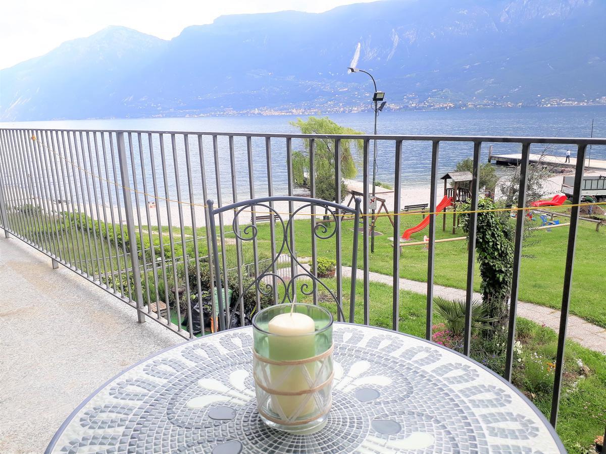 Campione Giulia Exclusive Lakefront Apartment By Gardadomusmea Campione del Garda Extérieur photo