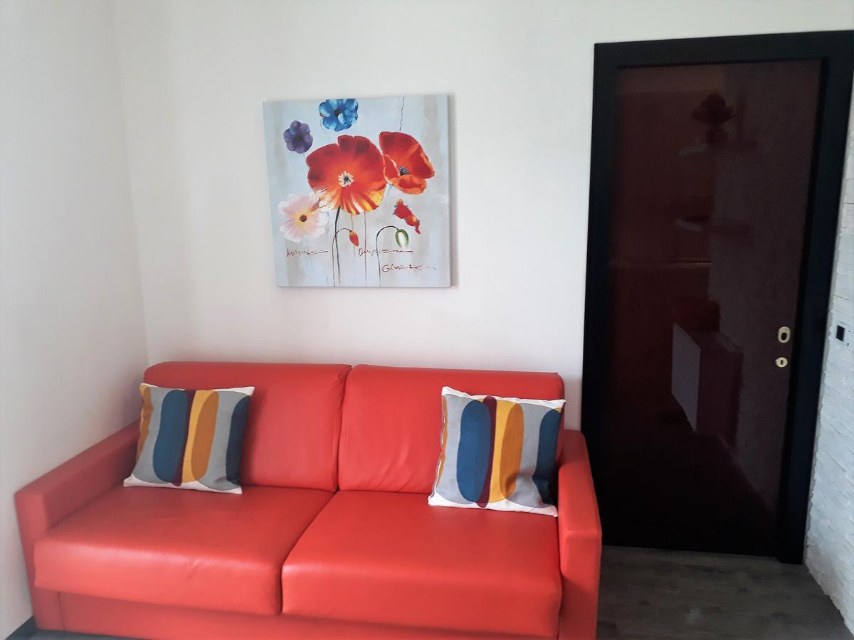 Campione Giulia Exclusive Lakefront Apartment By Gardadomusmea Campione del Garda Extérieur photo