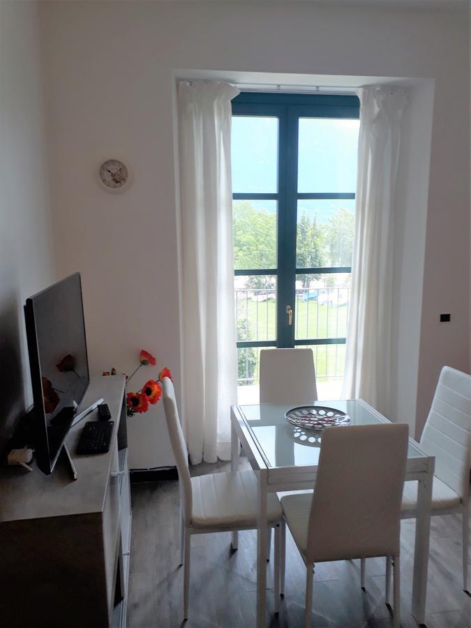 Campione Giulia Exclusive Lakefront Apartment By Gardadomusmea Campione del Garda Extérieur photo