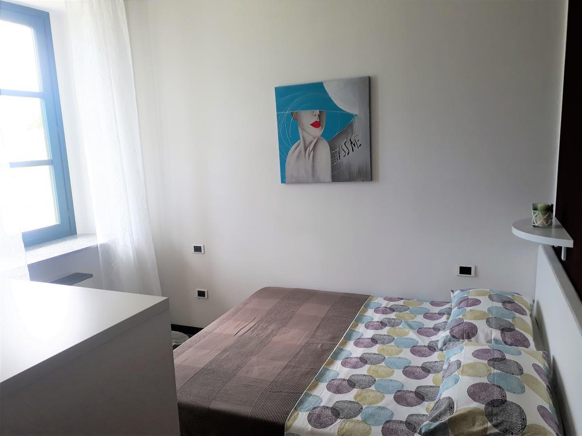 Campione Giulia Exclusive Lakefront Apartment By Gardadomusmea Campione del Garda Extérieur photo